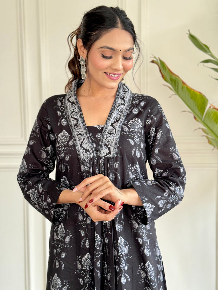 Black Color Cottan Printed Straight Kurti with Pant And  Dupatta Sets
