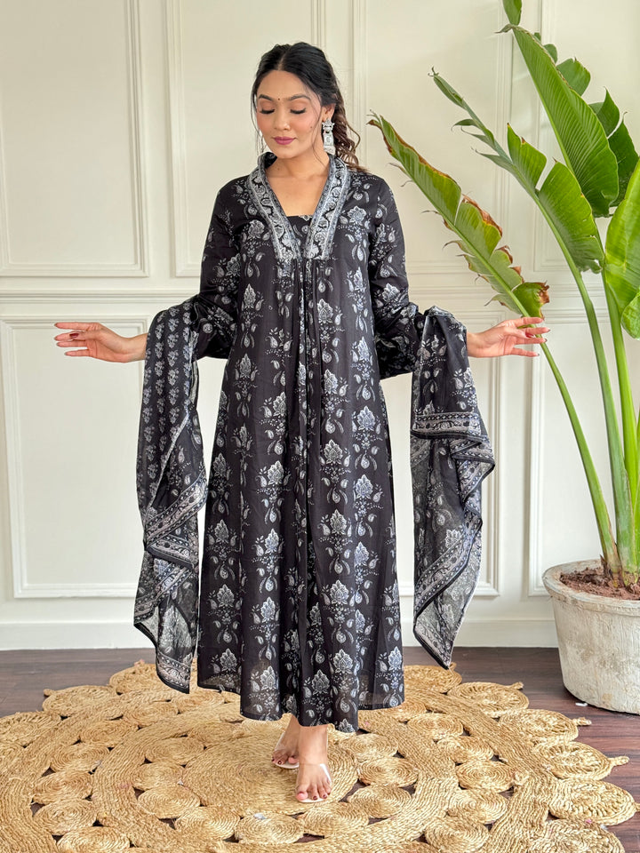 Black Color Cottan Printed Straight Kurti with Pant And  Dupatta Sets