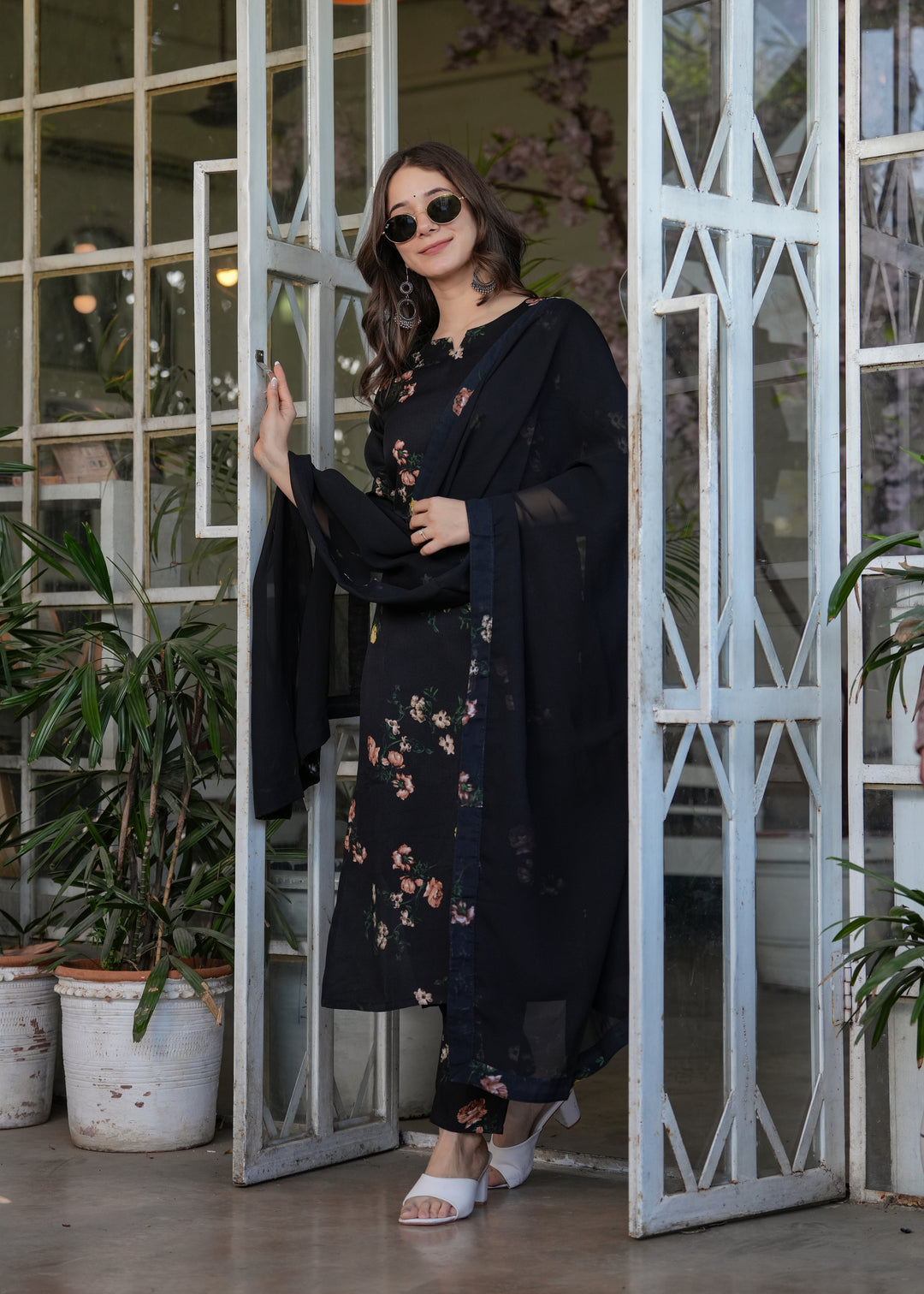 Black Color Silk Blend Printed Straight Kurti With Pant And  Dupatta Set