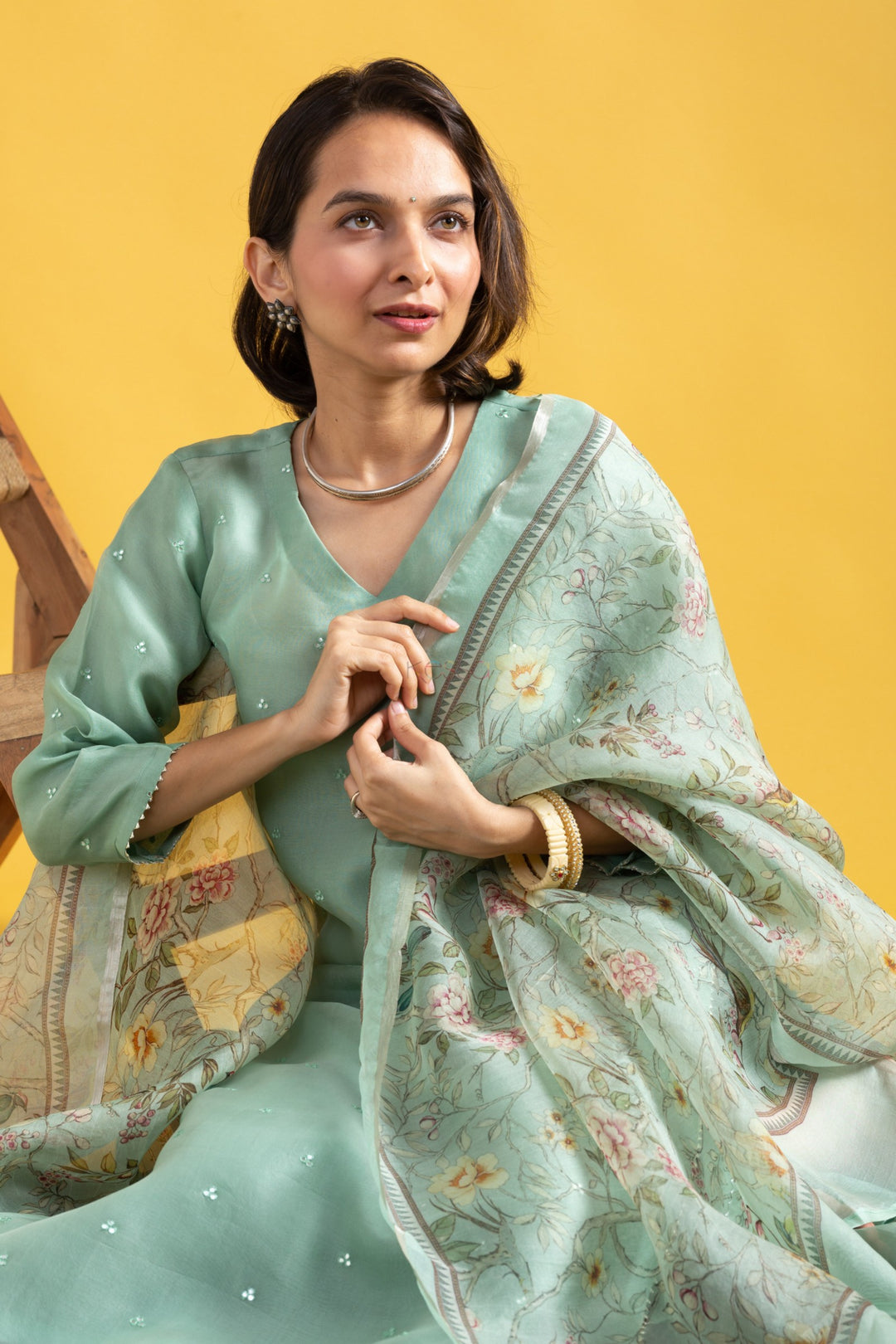 Green Color Viscose Chanderi Kurti With Pant And Heavy Embroidery Dupatta Set