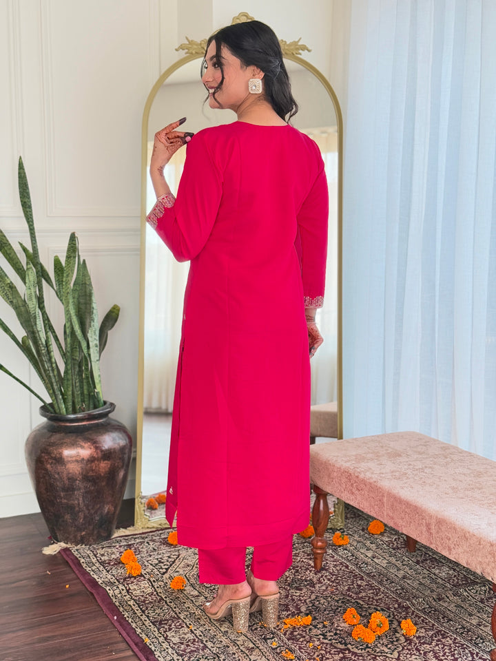 Pink Color Viscose Chanderi Embroidery Kurti with Pant And Dupatta Sets