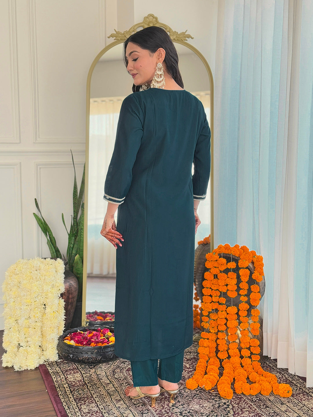 Teal Color BSY Viscose Embroidered Kurti With BSY Viscose Pant And Silk Organza Dupatta Set