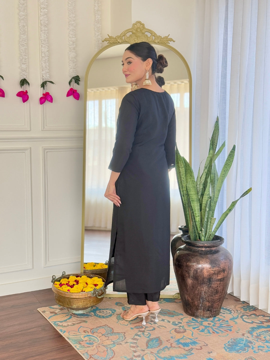 Black Color Viscose Chanderi Embroidered Kurta with Pant And Dupatta Sets