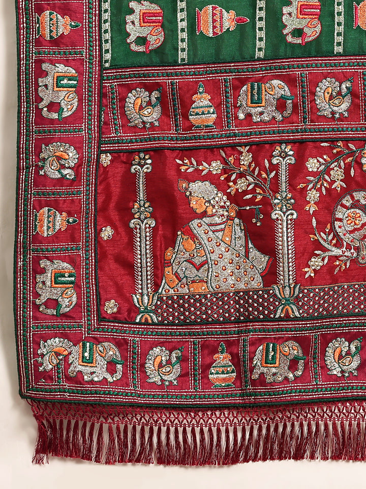 Kaira Green Embroiderd Panter Patola Saree With Blouse
