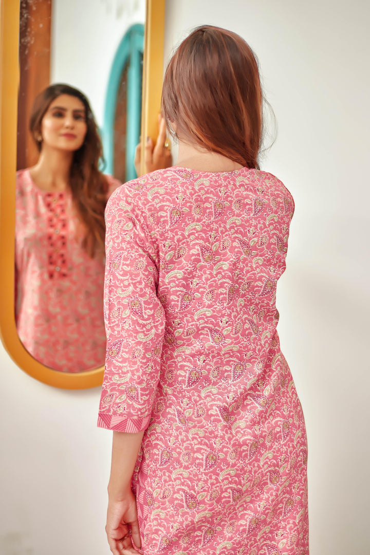 Peach Color Cotton Blend Digital Print Kurti with Pant