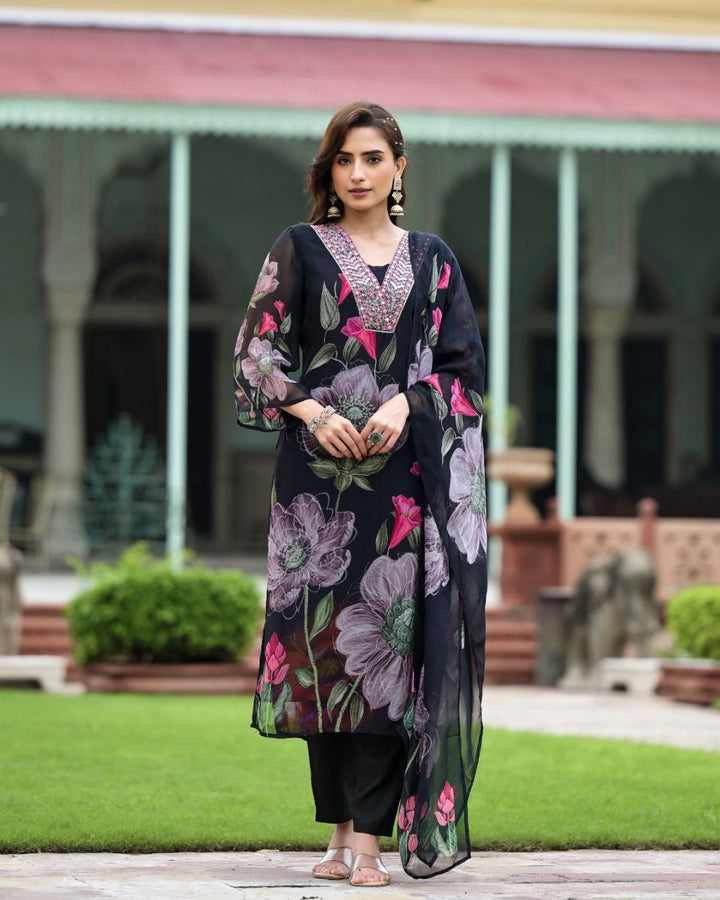 Black Color Georgette Embroidery Kurta with Pant And Dupatta Sets
