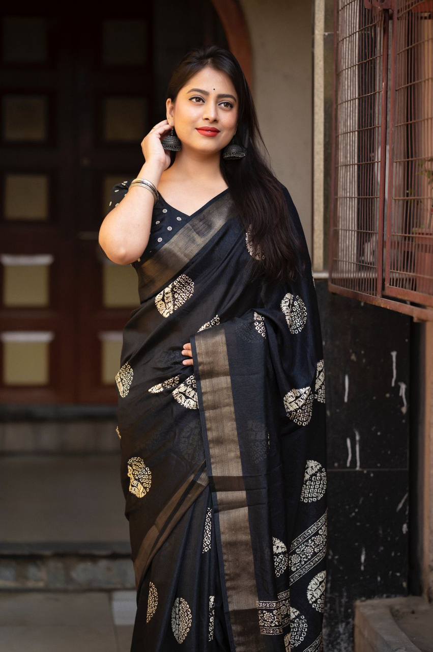 Black Color Dola Cotton Saree Mill Print With Unstitched Blouse Piece