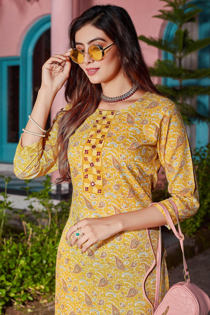 Yellow Color Cotton Blend Digital Print Kurti with Pant