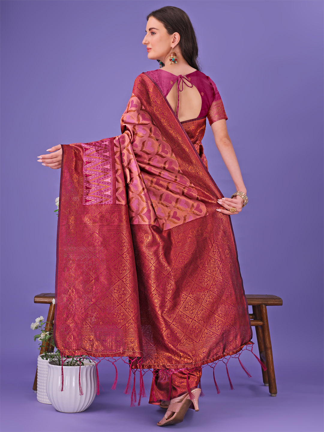 Pink Colour Lichi Silk Saree Weaving Work With Blouse Piece