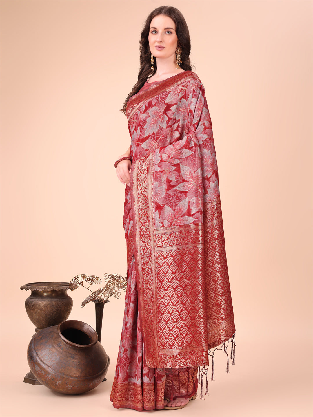 Red Colour Cotton Printed Saree With Blouse Piece