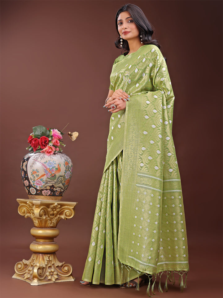 Green Colour Cotton Saree With Printed Work With Blouse Piece
