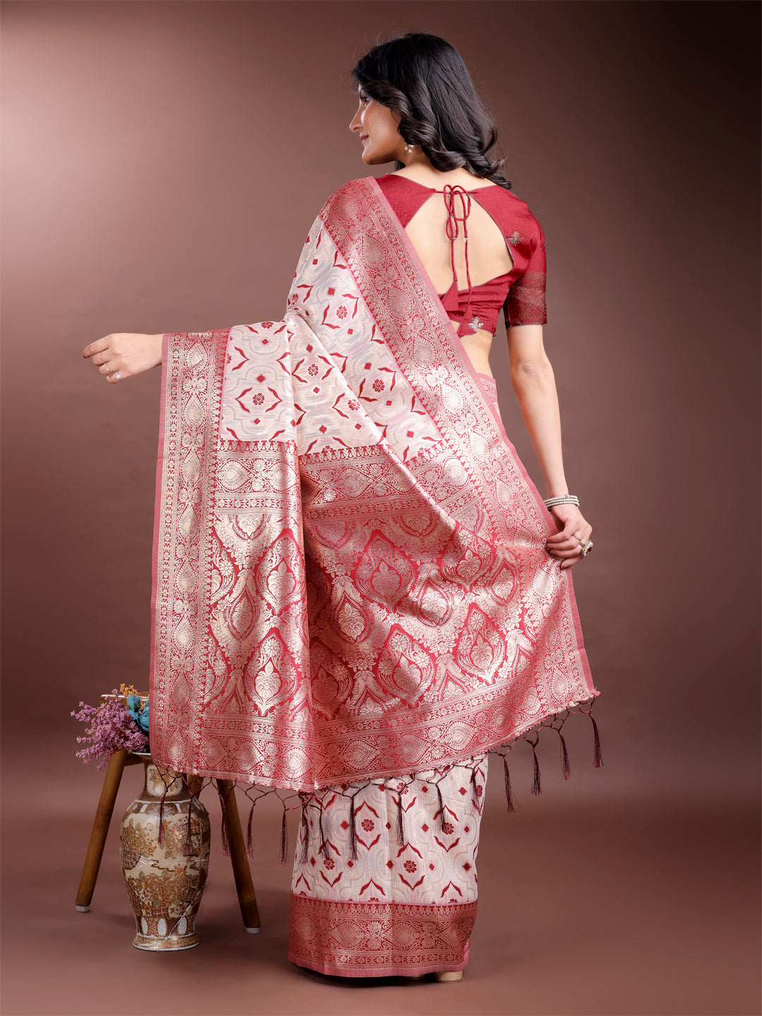 Red Colour Linen Cotton Saree Printed Work With Blouse Piece