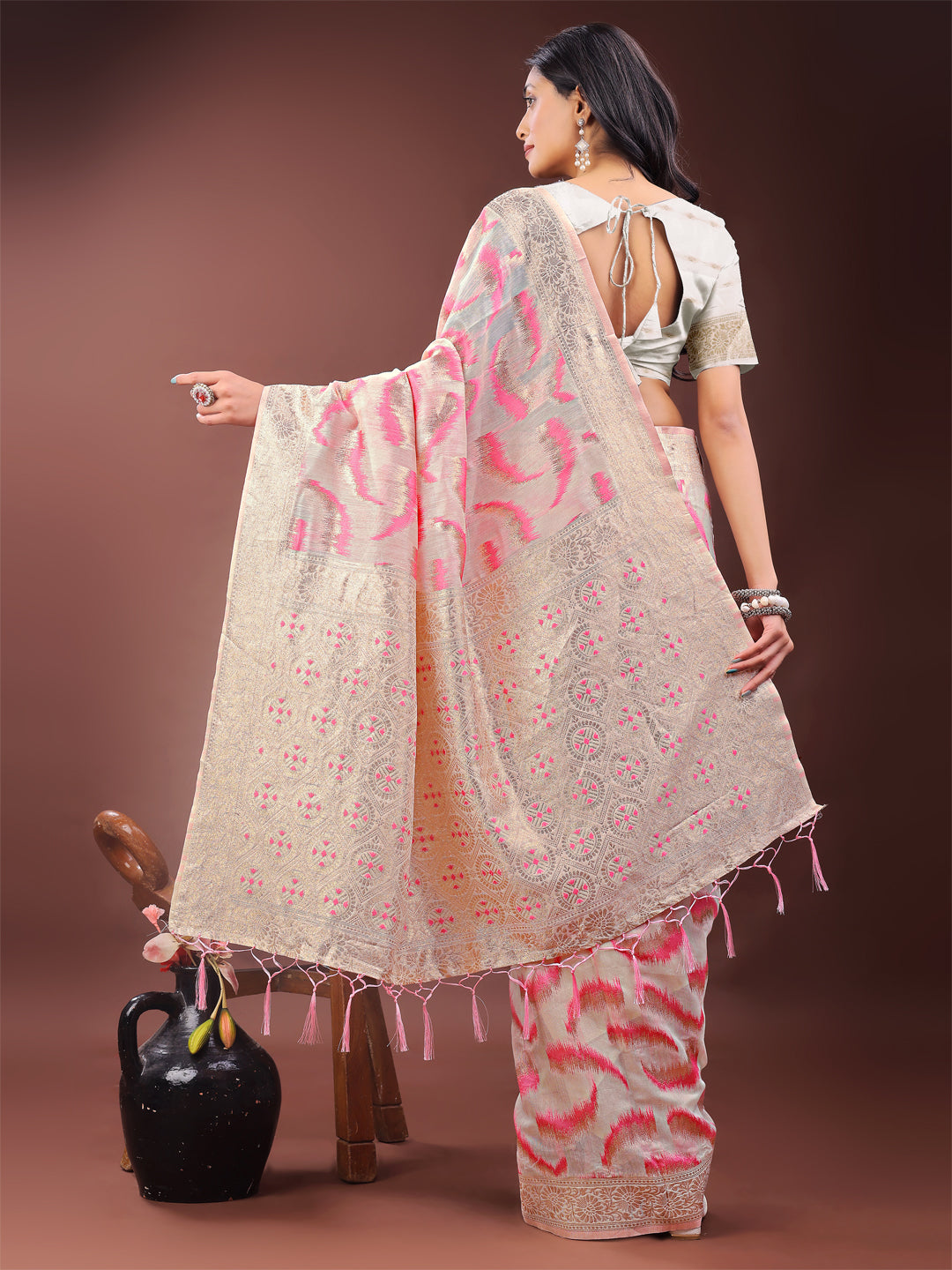 Light Pink Colour Linen Cotton Saree Printed Work With Blouse Piece