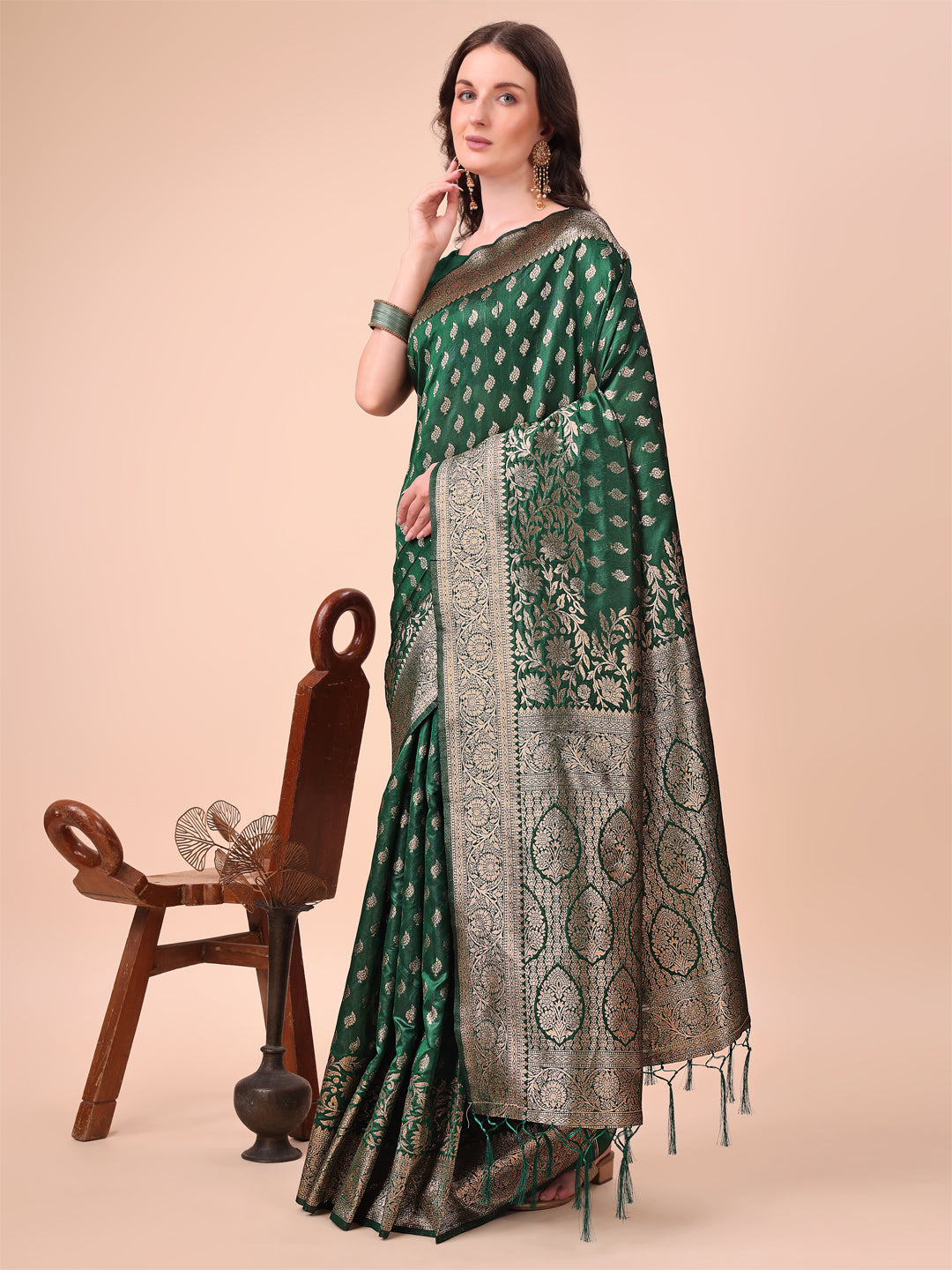 Green Colour Lichi Silk Saree weaving work With Blouse Piece