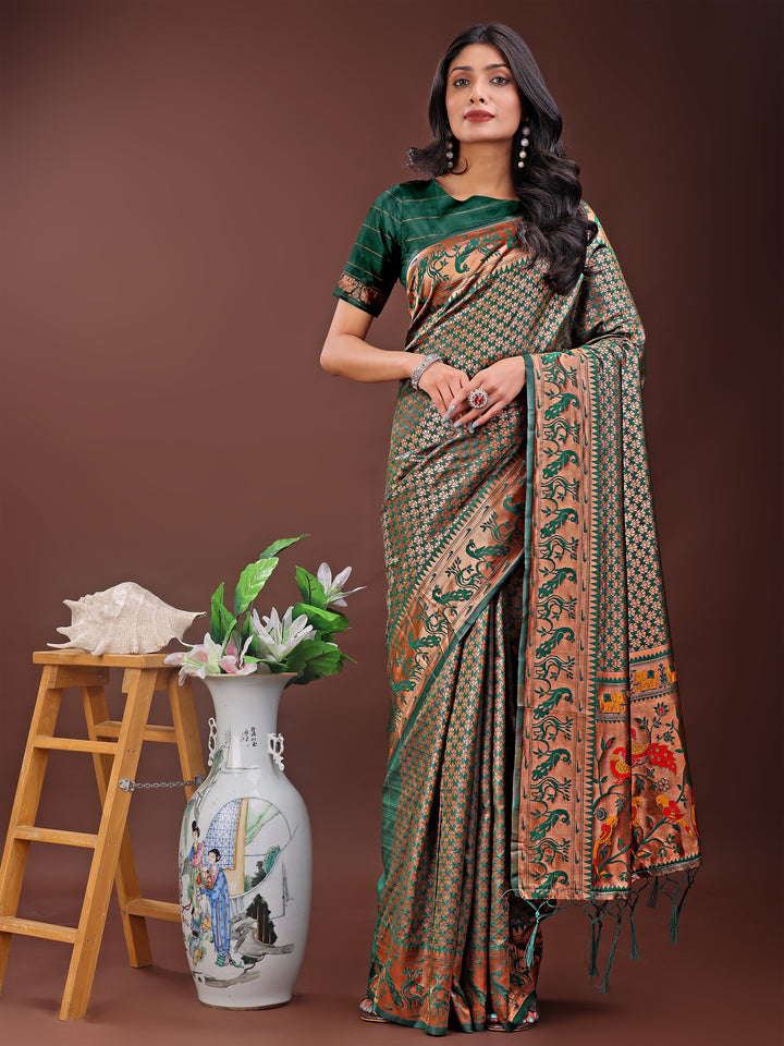 Green Colour Silk Saree Weaving work With Blouse Piece