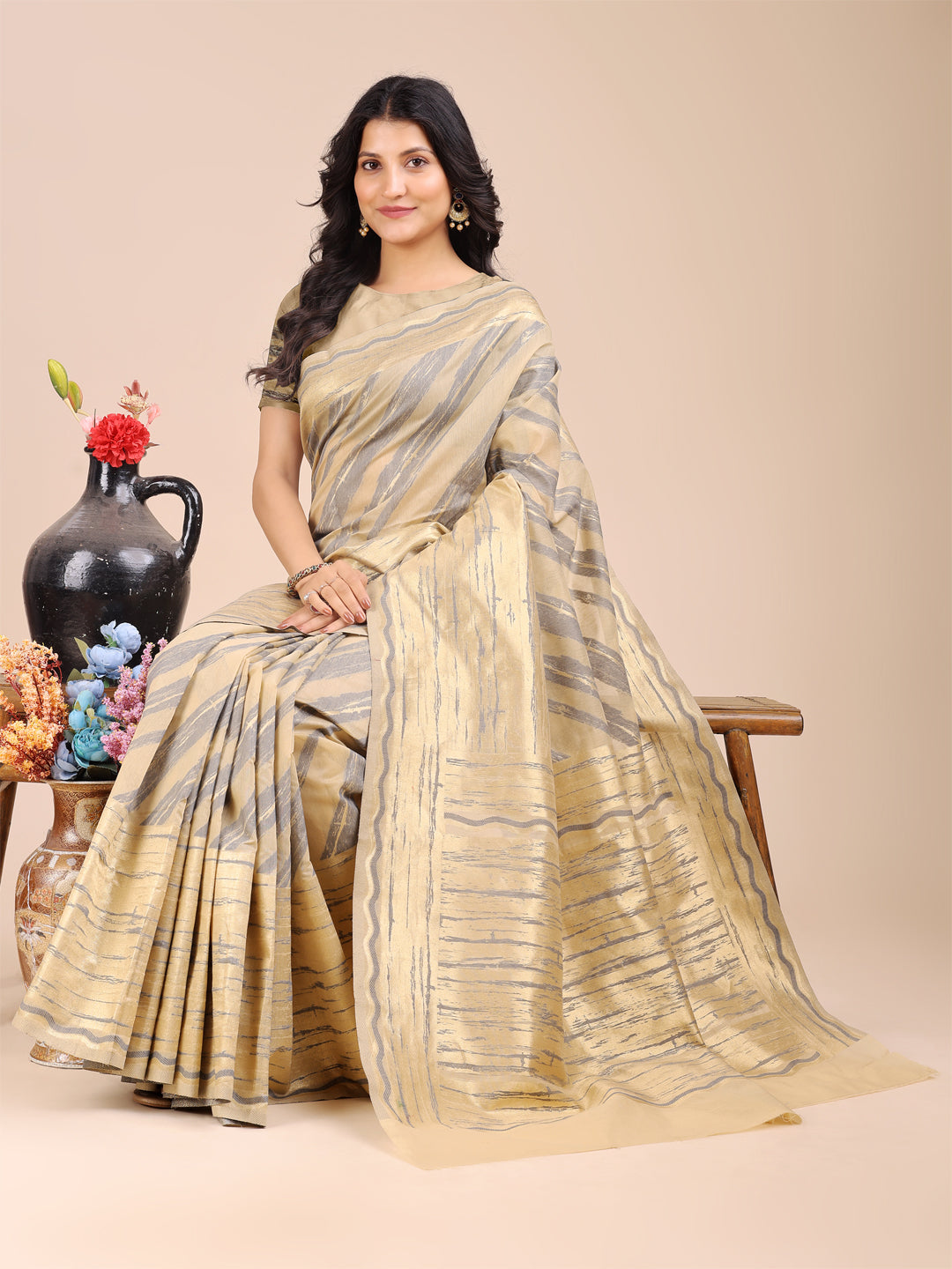Cream Colour Cotton Printed Work Saree With Blouse Piece