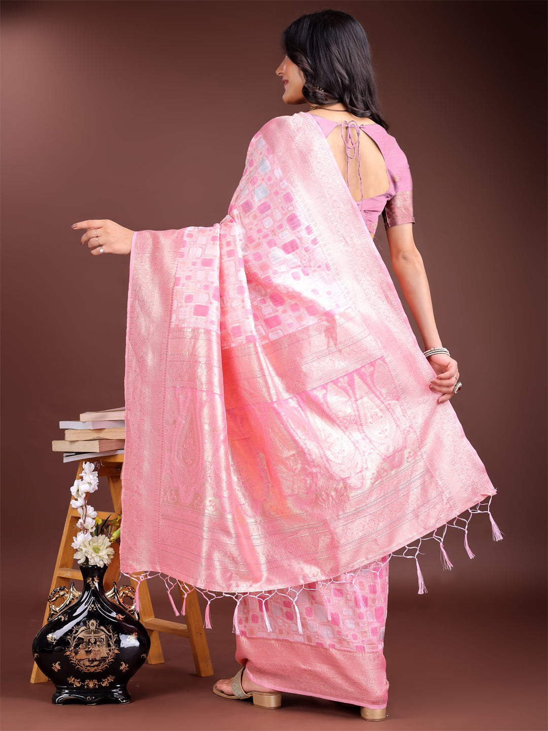 Pink Colour Linen Cotton Saree Printed Work With Blouse Piece