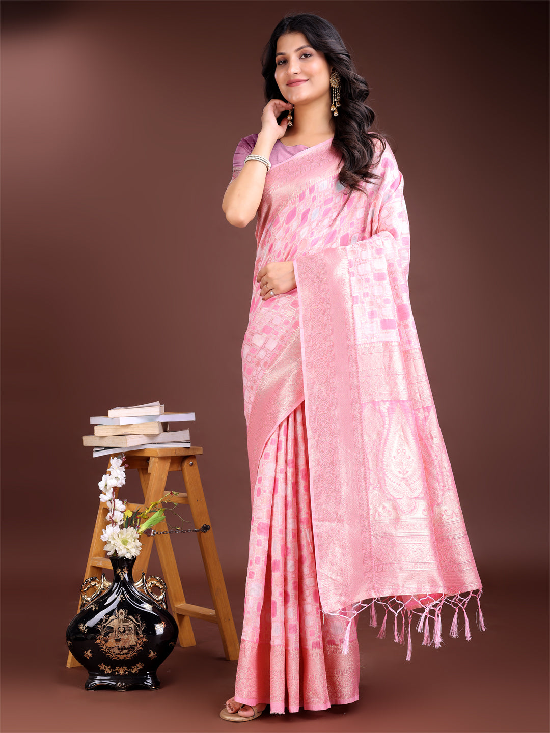 Pink Colour Linen Cotton Saree Printed Work With Blouse Piece