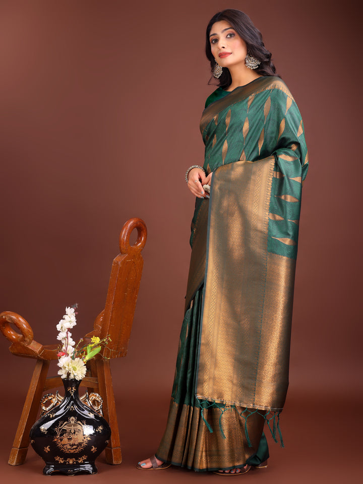 Green Colour Banarasi silk Saree Weaving Work With Blouse Piece