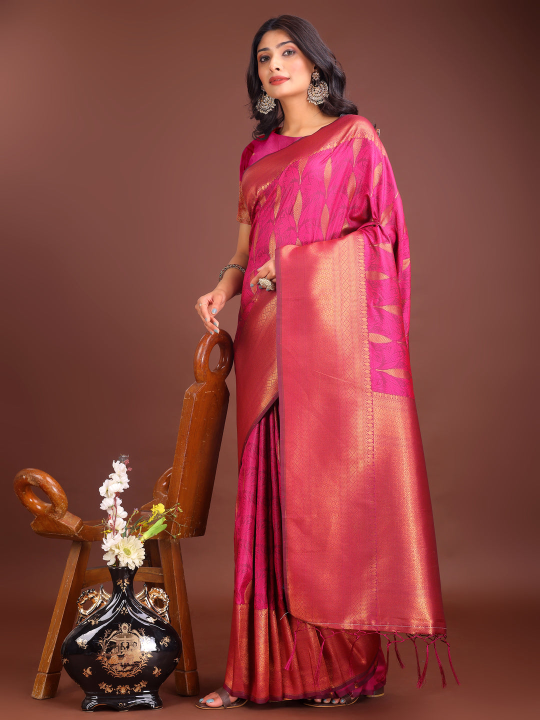 Magenta Colour Banarasi silk Saree Weaving Work With Blouse Piece