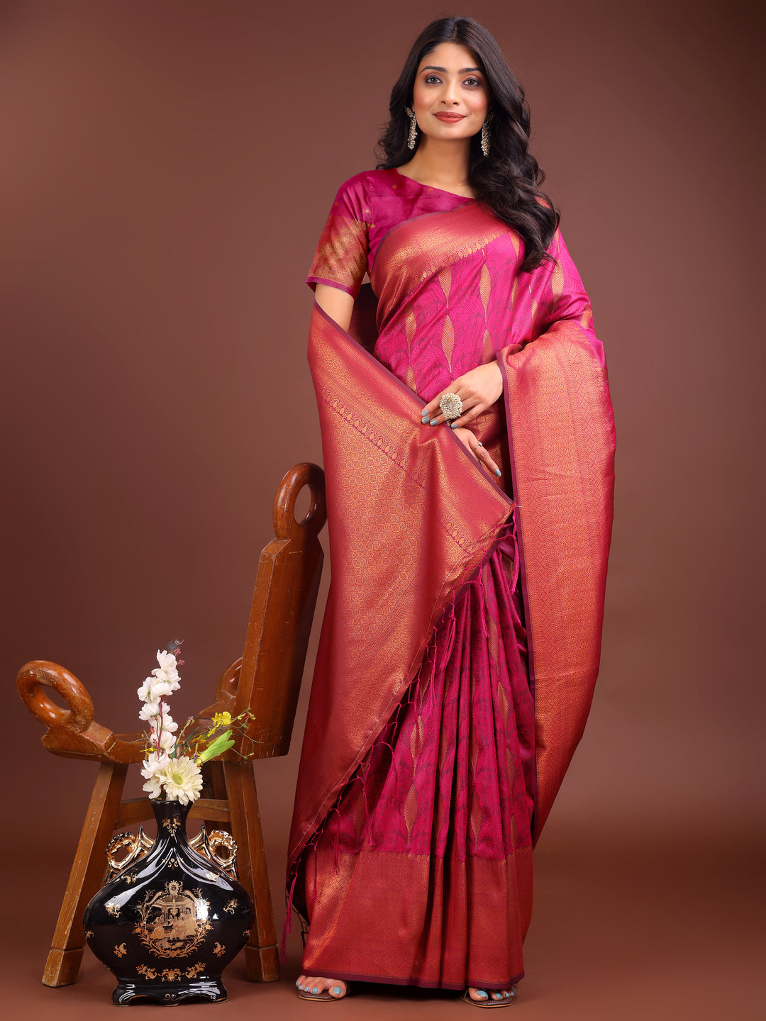 Magenta Colour Banarasi silk Saree Weaving Work With Blouse Piece