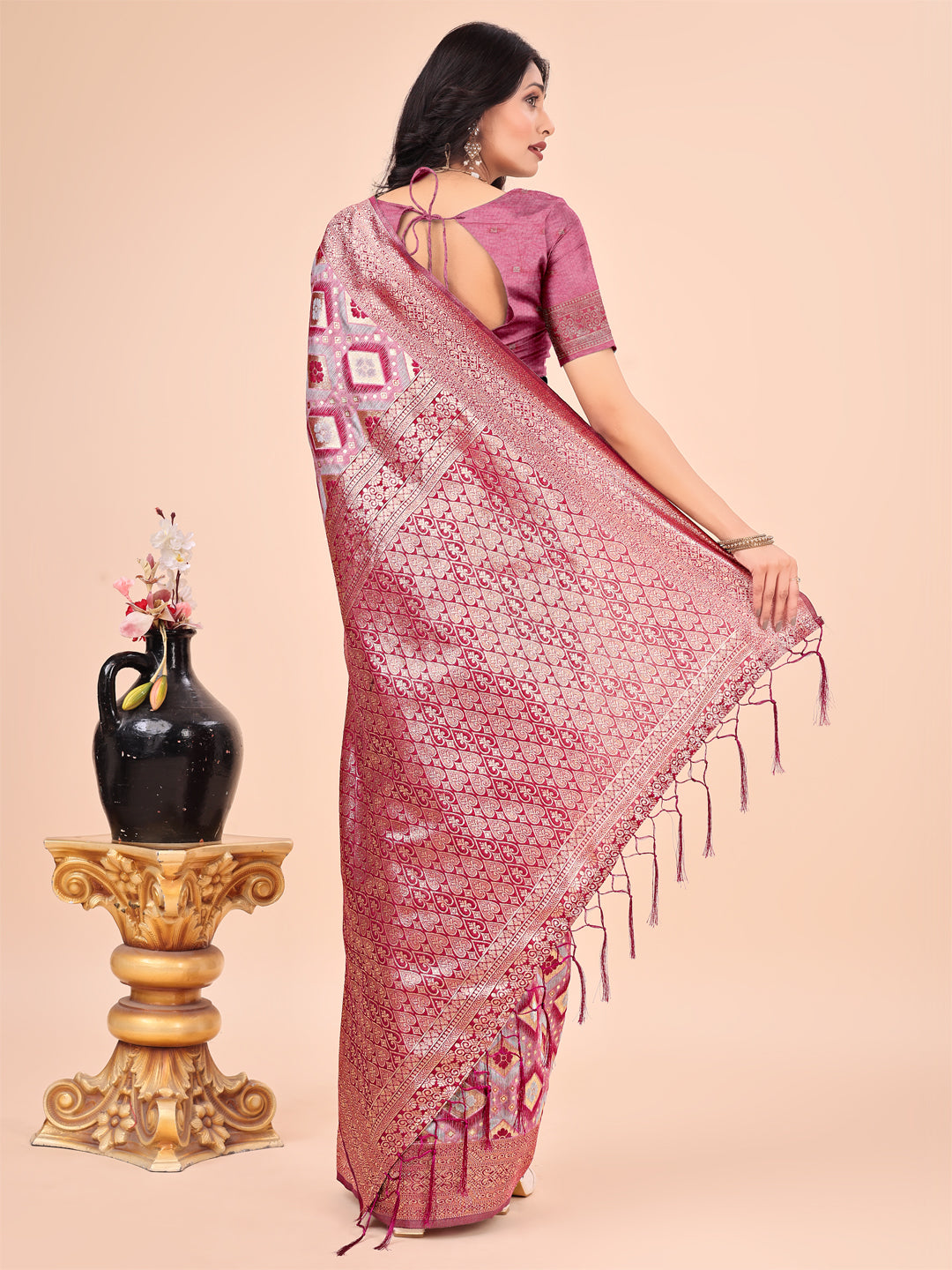 Pink Colour Cotton Saree Printed work With Blouse Piece