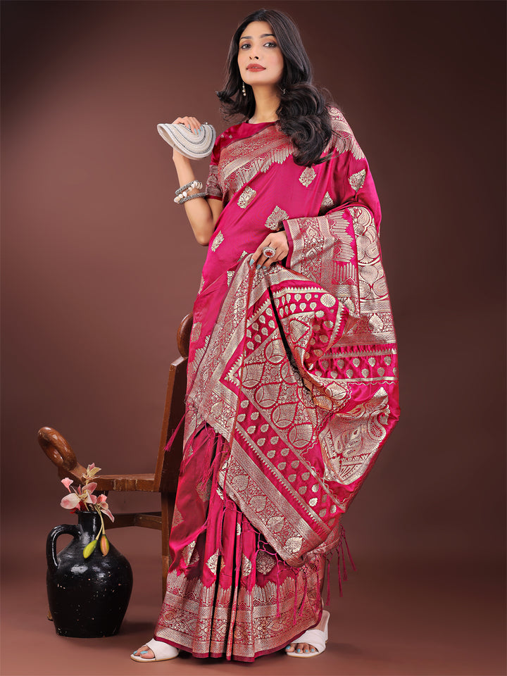 Magenta Colour Silk Saree Weaving Work With Blouse Piece