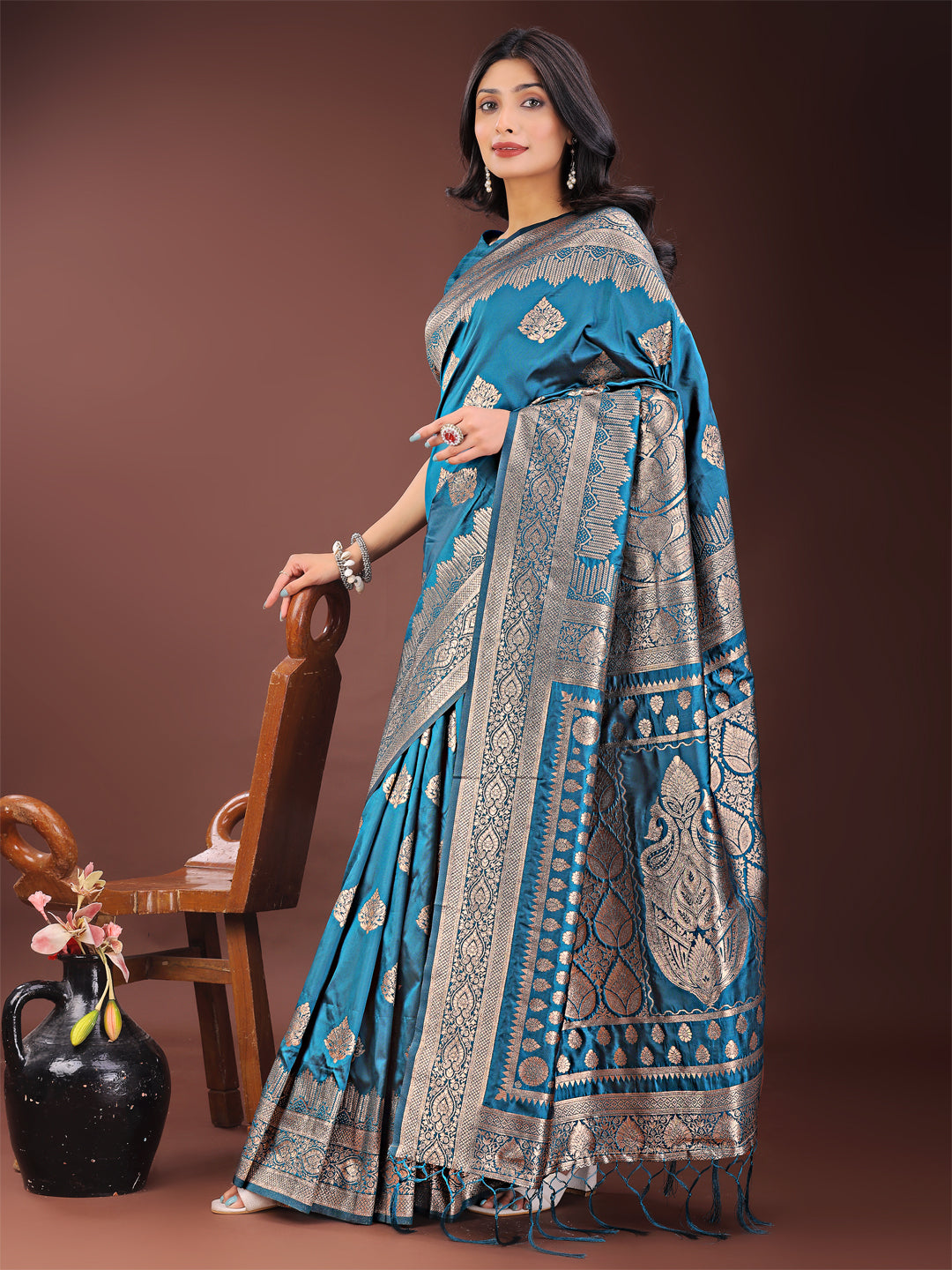 Teal Colour Silk Saree Weaving Work With Blouse Piece