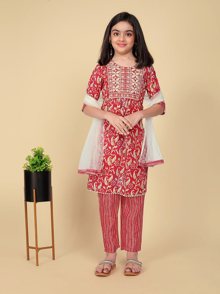 Red Colour Cotton Printed Embrodrery Kurta with Bottom Dupatta set