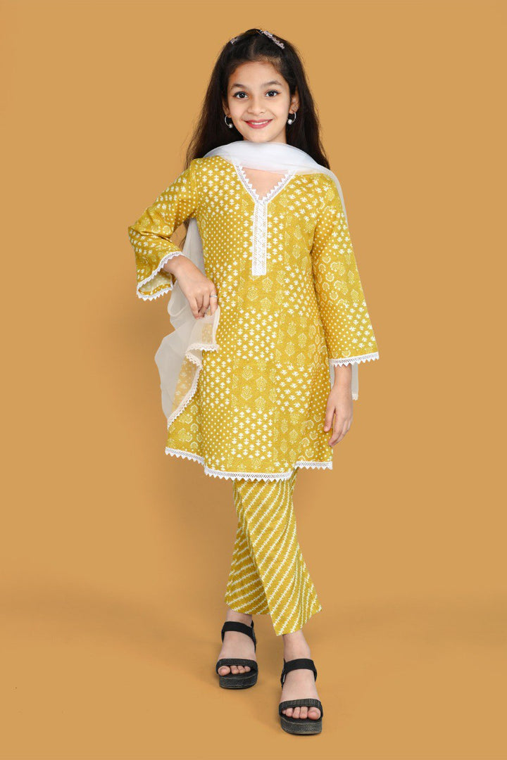 Yellow Colour Roman Slub Floral Prinded Shiffli lace with salwar kameez set & Dupatta Set