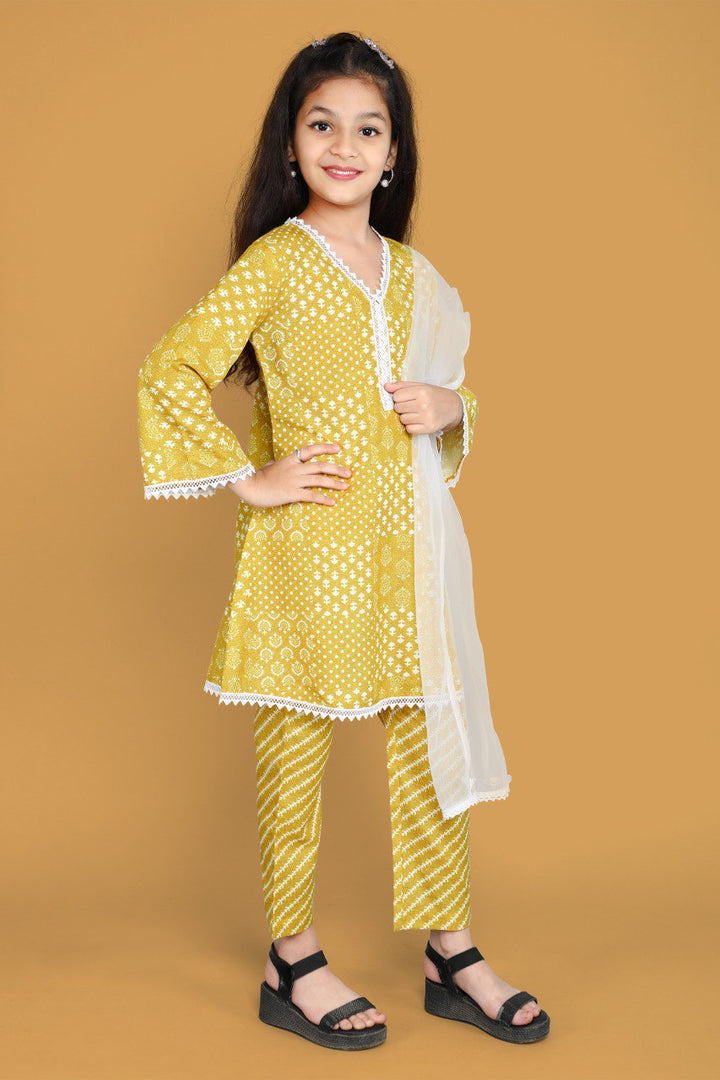 Yellow Colour Roman Slub Floral Prinded Shiffli lace with salwar kameez set & Dupatta Set