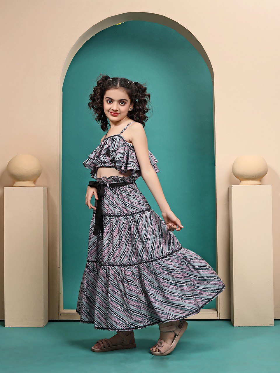 Grey Colour Maslin Printed two-piece set crop top and a tiered skirt