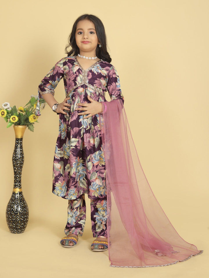 Purple Colour Roman Slub Printed Goldan Lace kurti With Pant And Dupatta