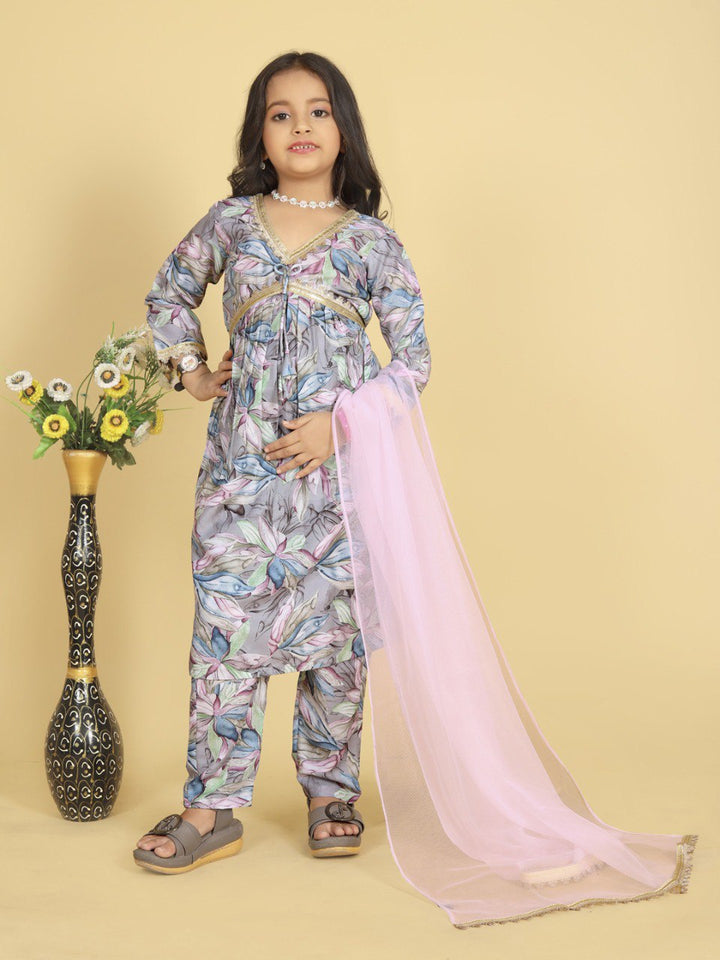 Gray Colour Roman Slub Printed Multylace kurti With Pant And Dupatta