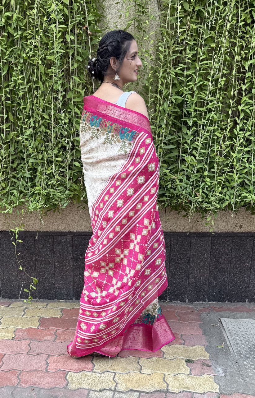 Off white Color Soft Dola Cotton Saree With Kanjivaram Zari Border & Pallu Unstitched Blouse