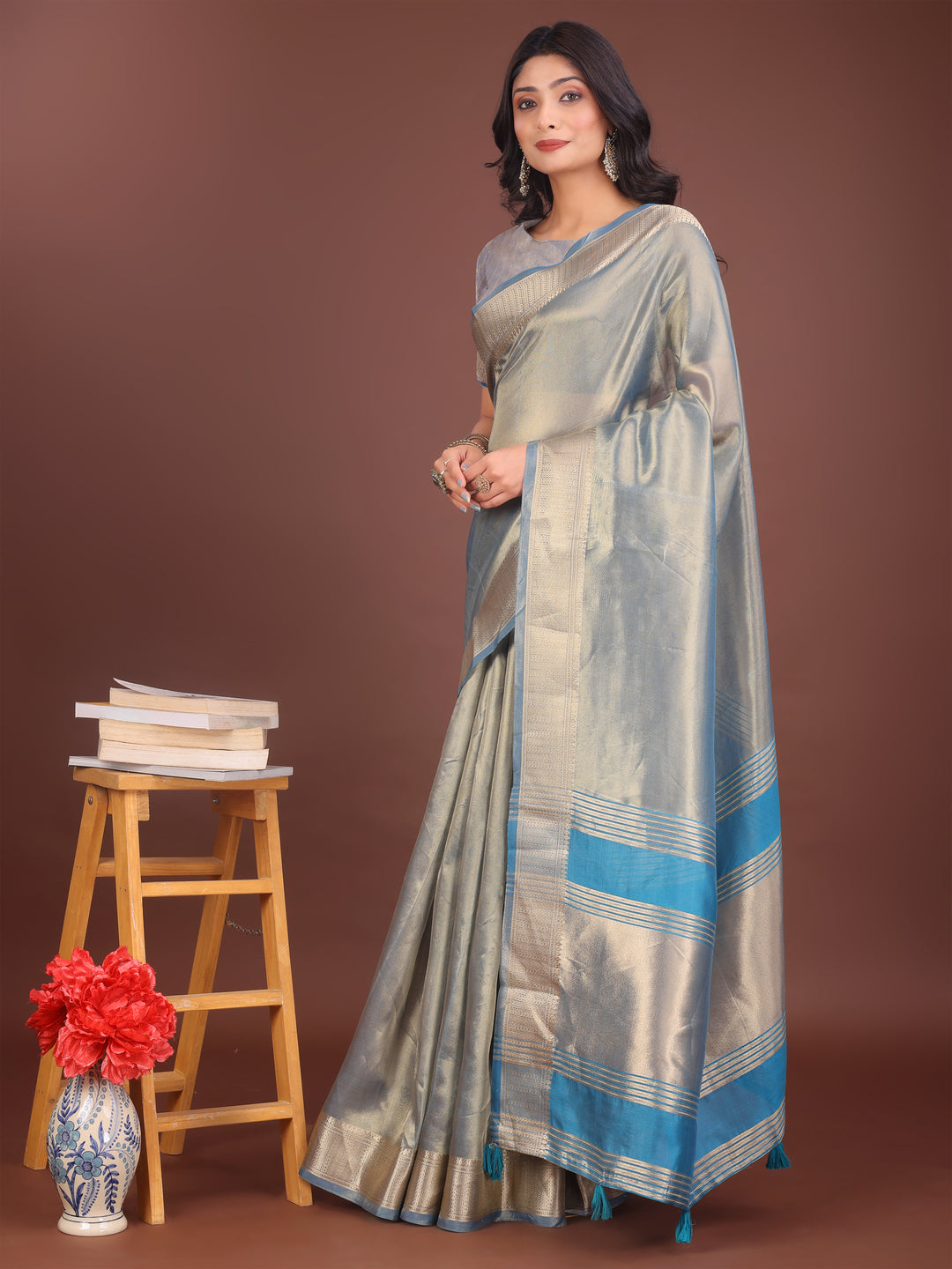 Grey Colour Organza Saree Weaving Work With Blouse Piece